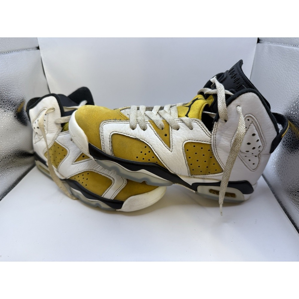 Nike Air Jordan 6 Retro GS 384665-170 University Gold White Black Size 5.5Y